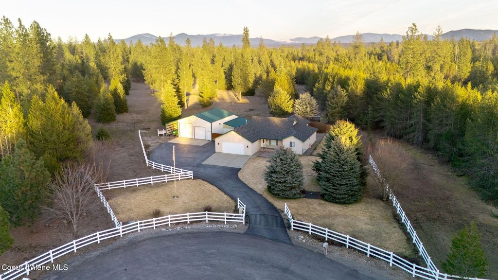 Photo of 16649 Sitka Rd, Rathdrum, ID 83858 (MLS # 26-1844)