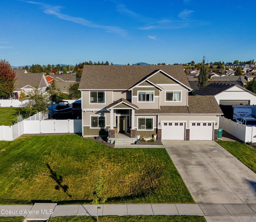 Photo of 3834 MASHIE St, Post Falls, ID 83854 (MLS # 25-10180)