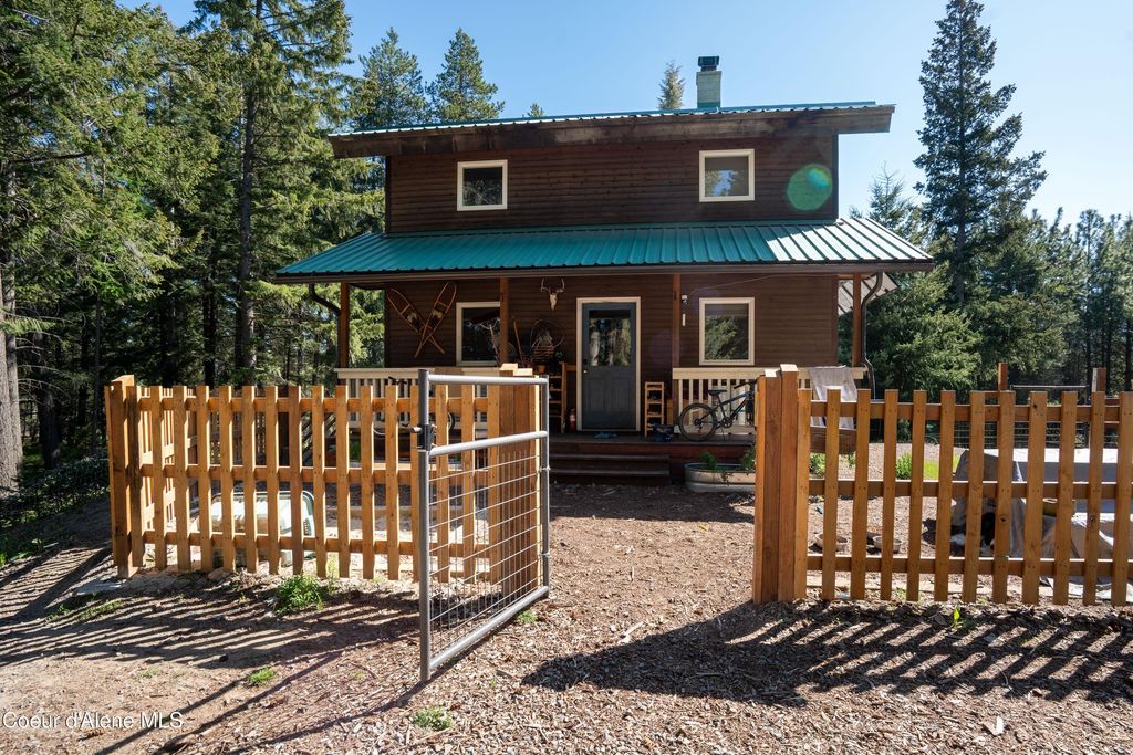 Photo of 450 Coyote Way, Bonners Ferry, ID 83805 (MLS # 26-4387)