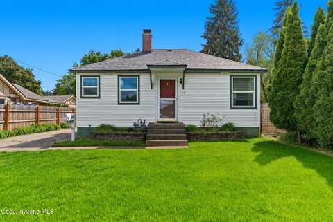Photo of 920 15th ST, Coeur dAlene, ID 83814 (MLS # 26-8986)