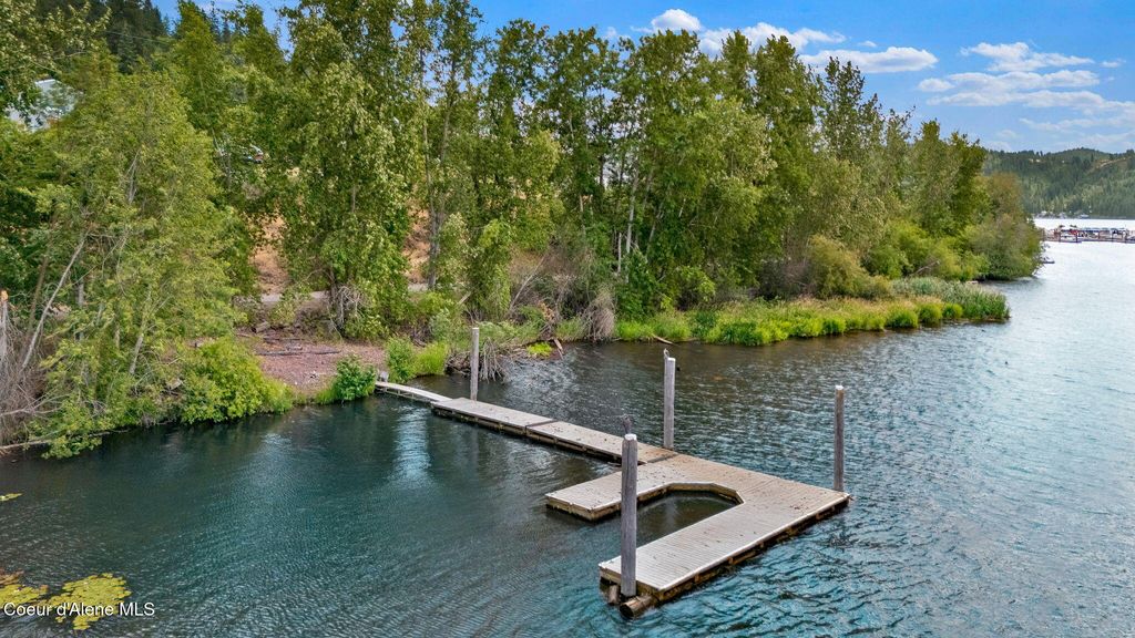 Photo of 134 FREDERICK Ave, Harrison, ID 83833 (MLS # 25-7400)