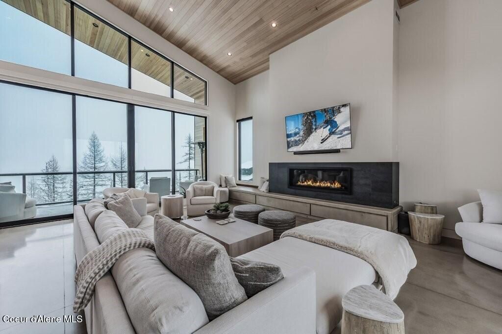 Photo of 304 Blizzard DR, Sandpoint, ID 83864 (MLS # 26-5097)