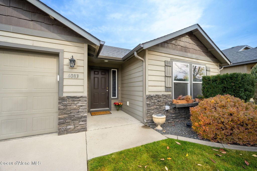 Photo of 6083 TWISTER Rd, Rathdrum, ID 83858 (MLS # 25-10572)