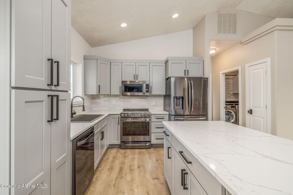 Photo of 1253 Monticello St, Post Falls, ID 83854 (MLS # 26-765)