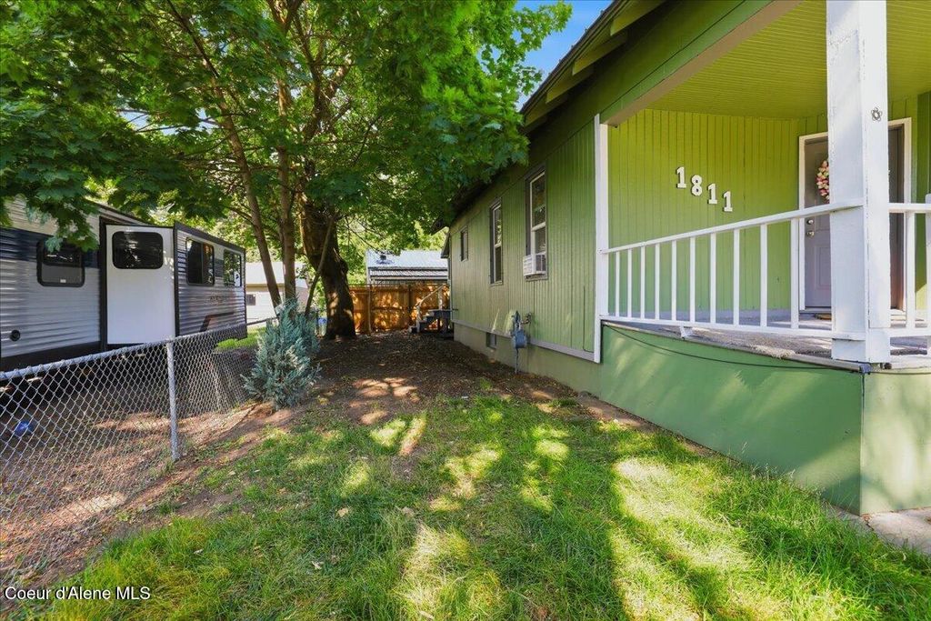Photo of 1811 NORA ST, Coeur dAlene, ID 83814 (MLS # 26-7183)