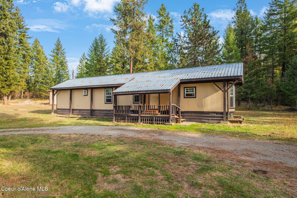 Photo of 2539 Old Priest River River, Priest River, ID 83856 (MLS # 26-10499)