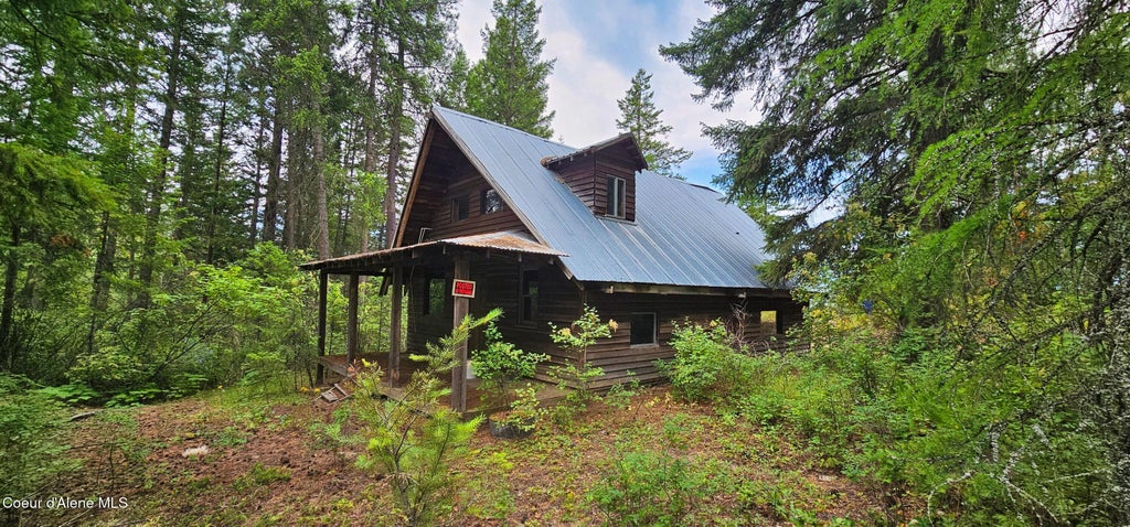 Photo of 1754 Giles Connection Rd, Bonners Ferry, ID 83805 (MLS # 26-7529)
