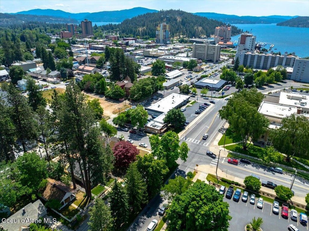 Photo of 602 GOVERNMENT Way, Coeur dAlene, ID 83814 (MLS # 25-6221)