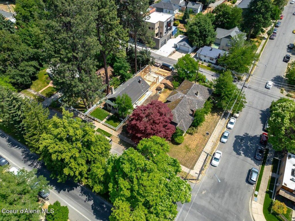 Photo of 602 GOVERNMENT Way, Coeur dAlene, ID 83814 (MLS # 25-6221)