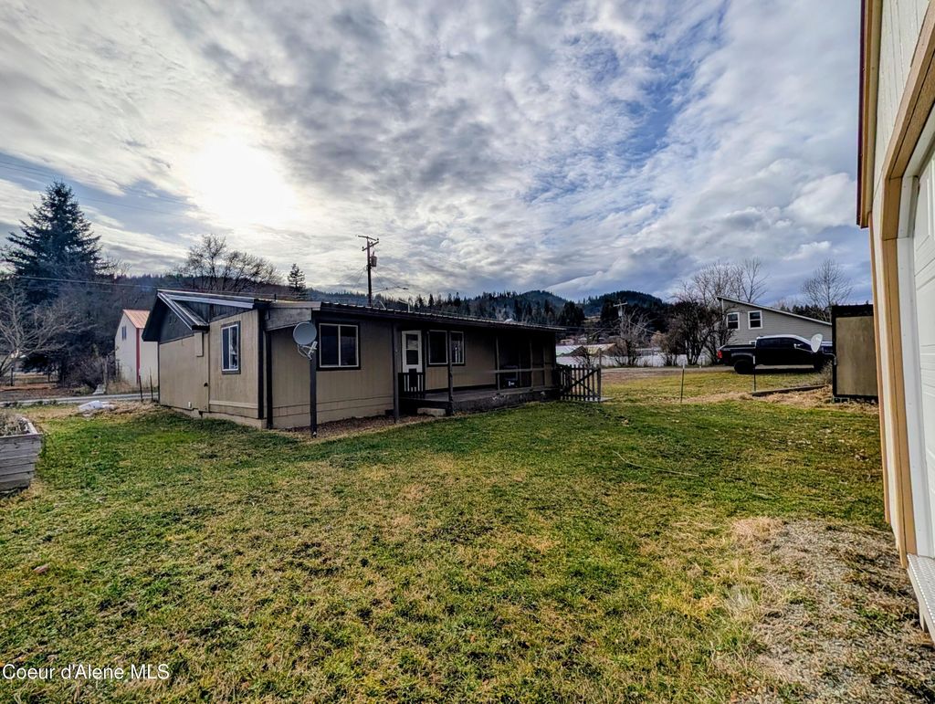 Photo of 217 17th, St. Maries, ID 83861 (MLS # 26-862)
