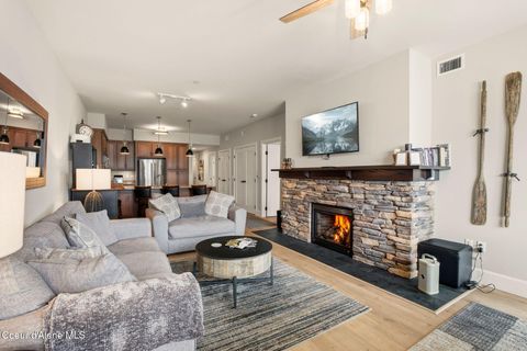 Photo of 702 Sandpoint Ave #7302, Sandpoint, ID 83864 (MLS # 26-1407)