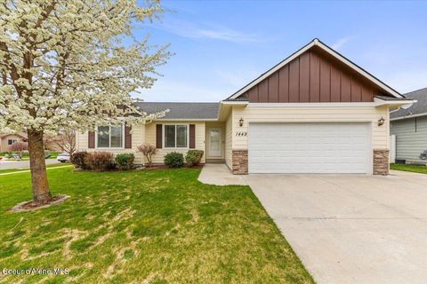 Photo of 1449 Moonstone St, Post Falls, ID 83854 (MLS # 26-3562)