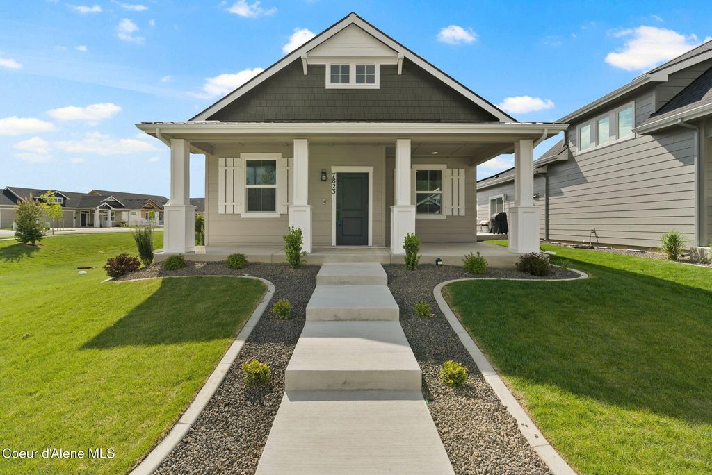 Photo of 7823 GIRARD Cir, Coeur dAlene, ID 83815 (MLS # 25-10649)