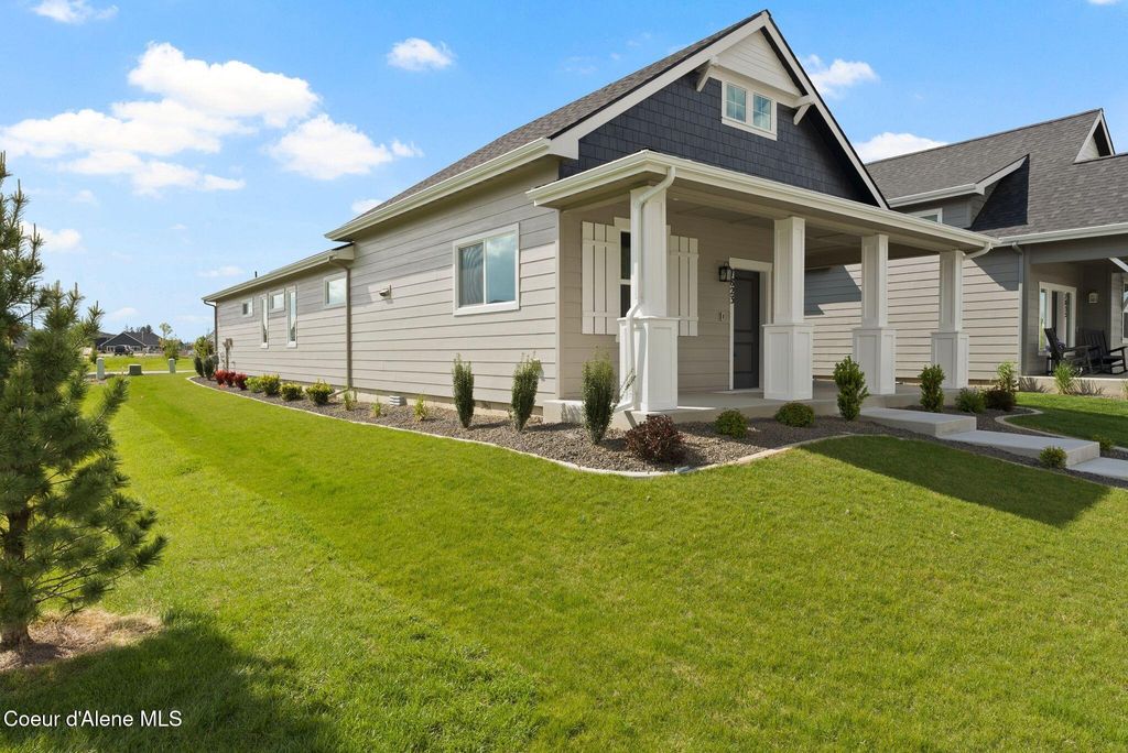 Photo of 7823 GIRARD Cir, Coeur dAlene, ID 83815 (MLS # 25-10649)