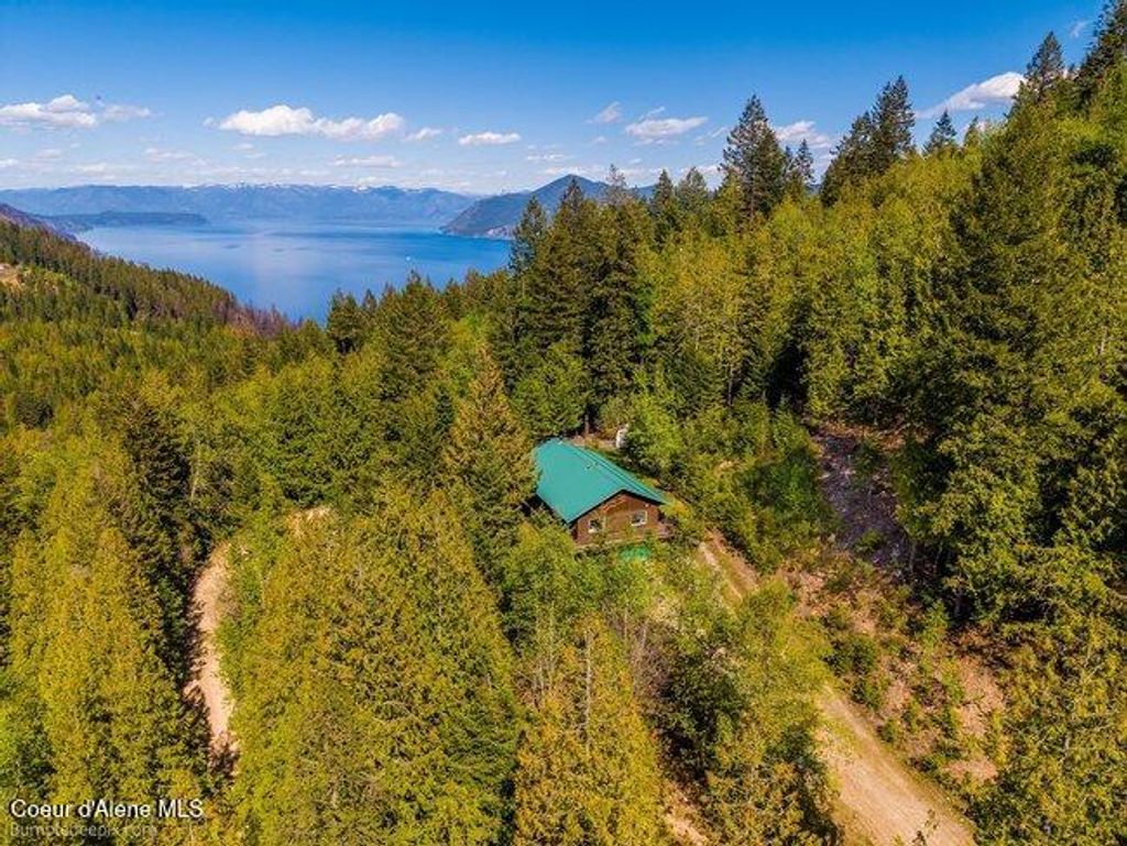 Photo of 407 Spyglass Hill Hill, Careywood, ID 83809 (MLS # 26-4554)