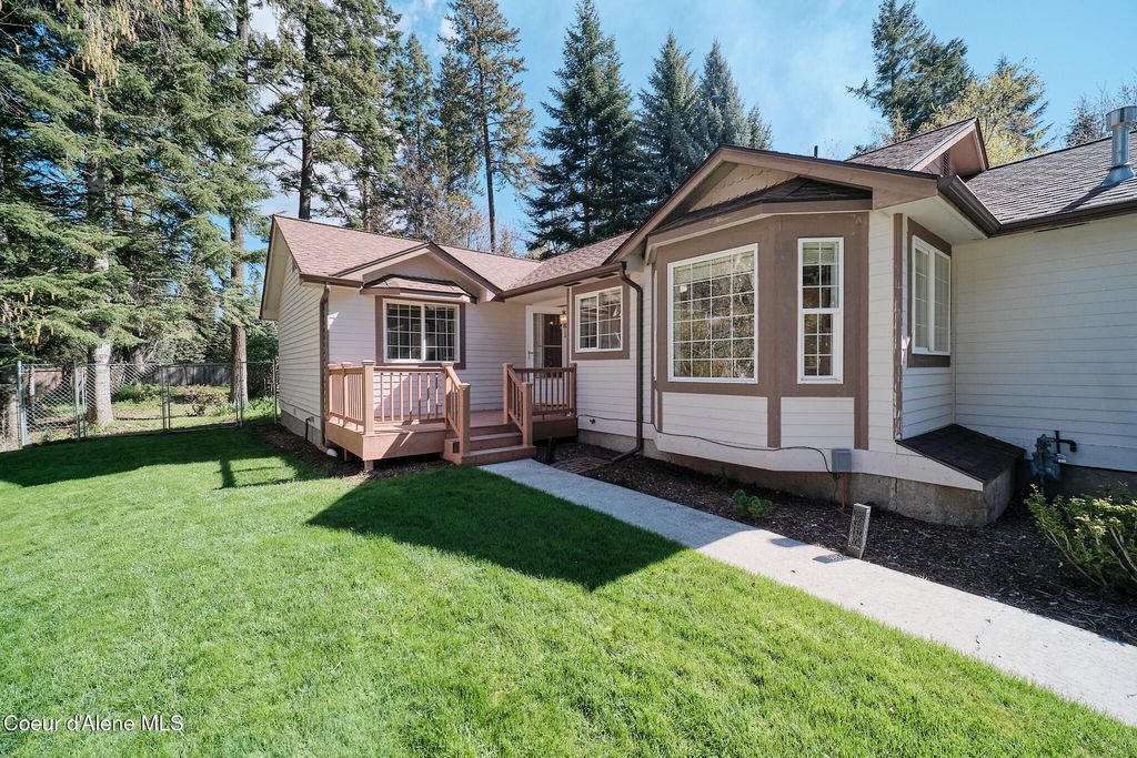 Photo of 2753 Point Hayden Dr, Hayden, ID 83835 (MLS # 26-4050)