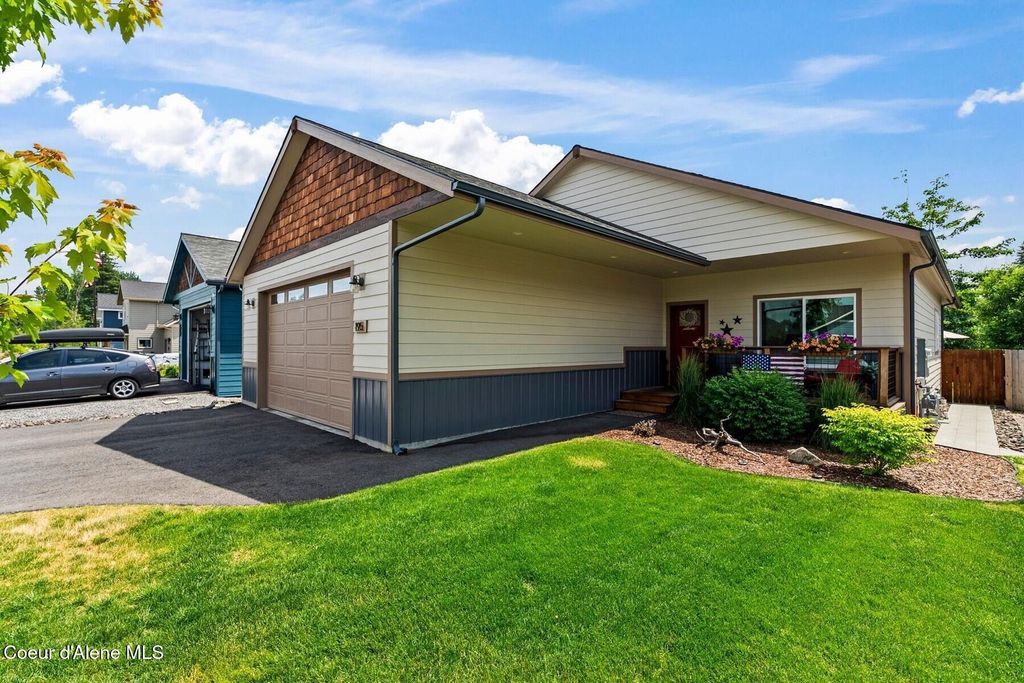 Photo of 195 Carnelian Dr, Ponderay, ID 83852 (MLS # 26-3171)