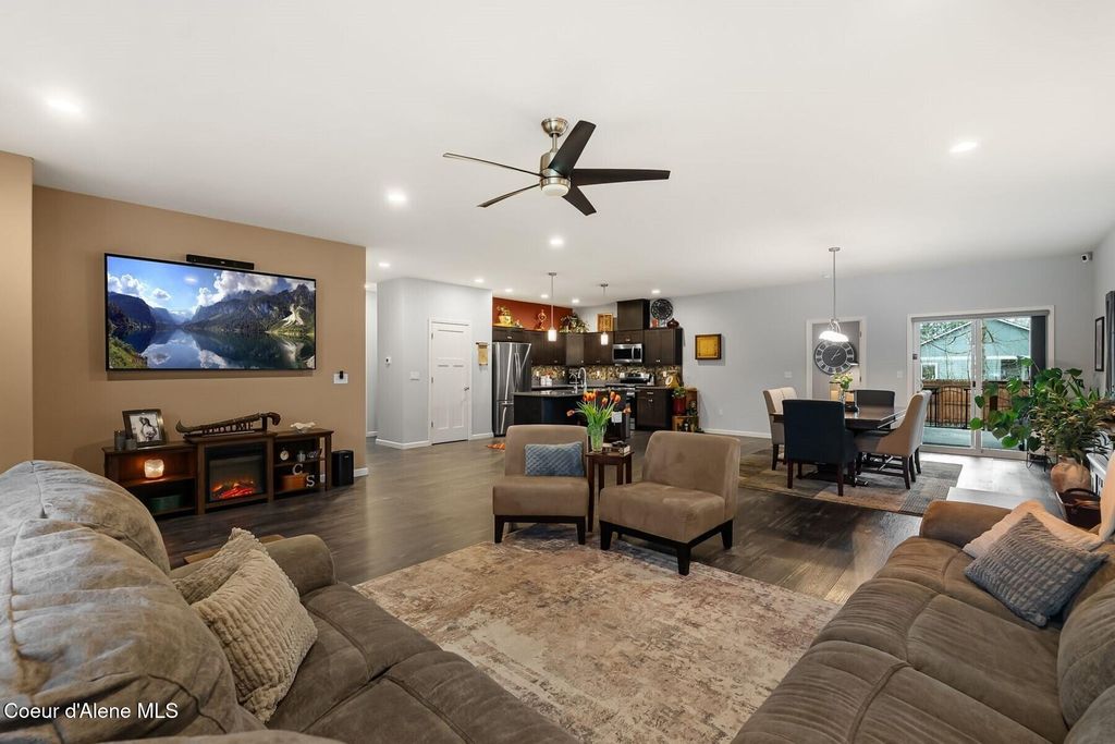 Photo of 195 Carnelian Dr, Ponderay, ID 83852 (MLS # 26-3171)