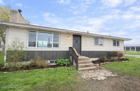 Photo of 4117 Horsehaven Ave, Post Falls, ID 83854 (MLS # 26-3591)