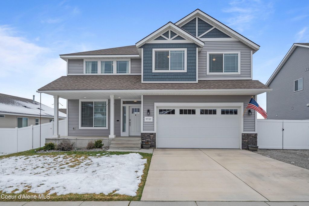 Photo of 9785 Berkshire St, Hayden, ID 83835 (MLS # 26-2413)