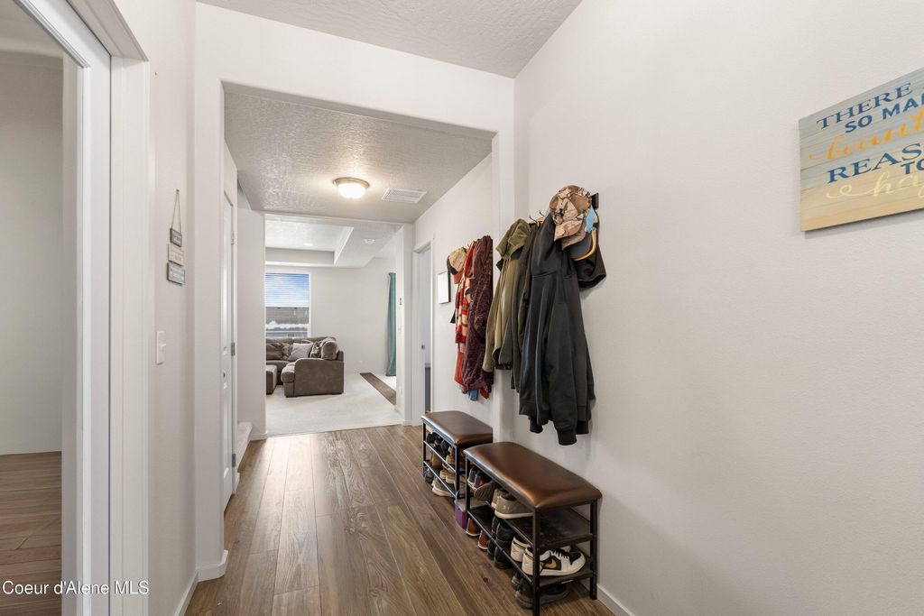 Photo of 9785 Berkshire St, Hayden, ID 83835 (MLS # 26-2413)