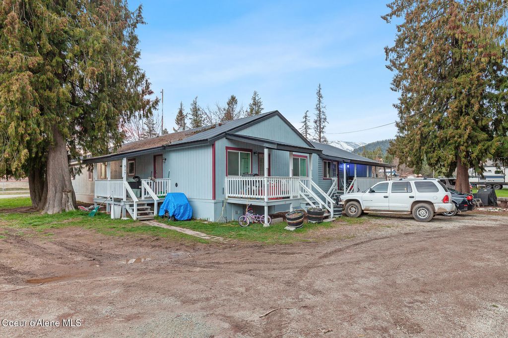 Photo of 517 Stephen St, Clark Fork, ID 83811 (MLS # 26-3290)