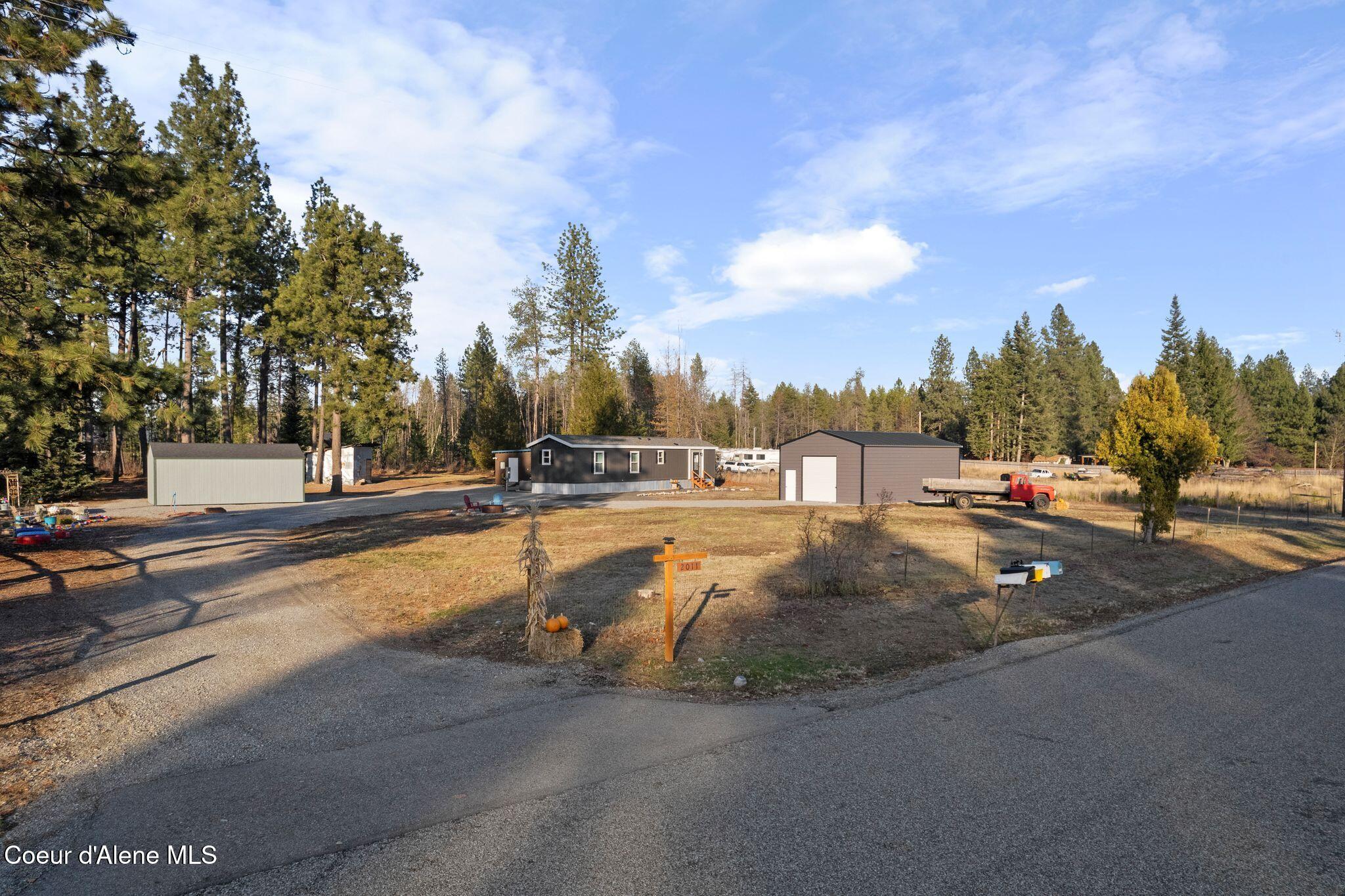 2011 W Caroline Dr, Rathdrum, Idaho image 1