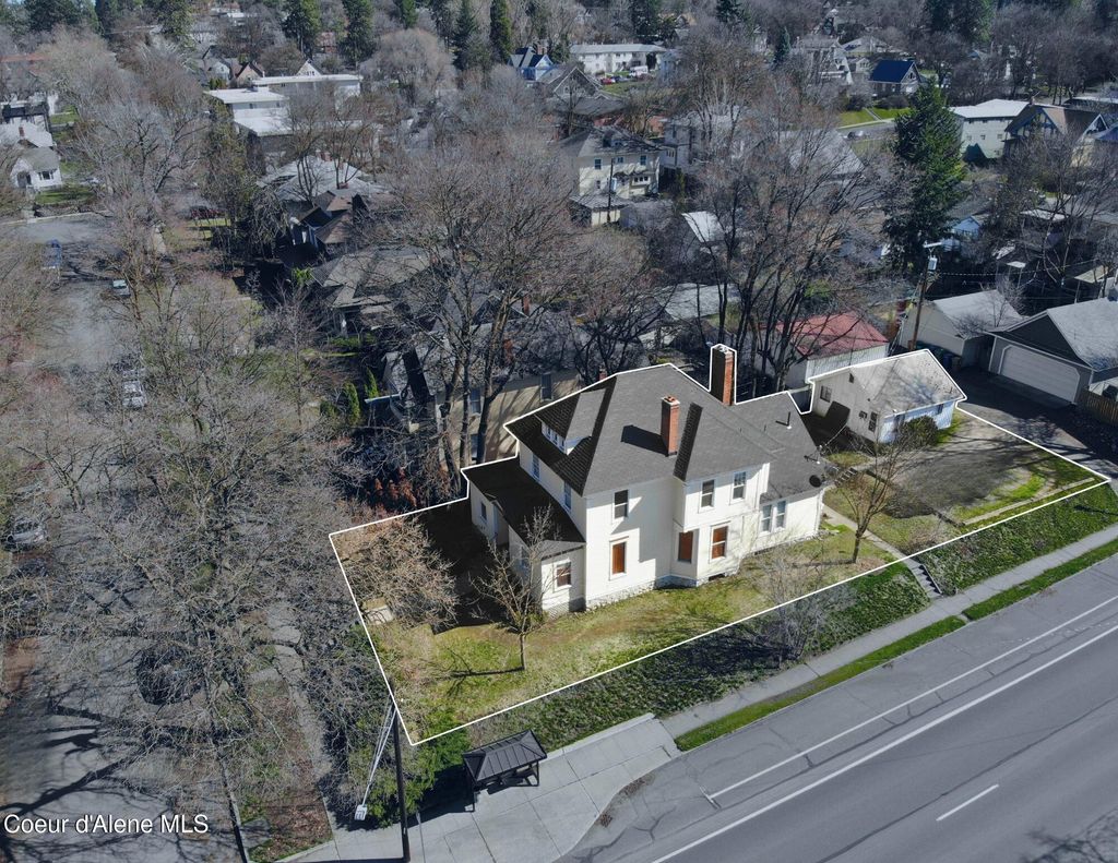 Photo of 1427 7th Ave, Spokane, WA 99204 (MLS # 26-2801)