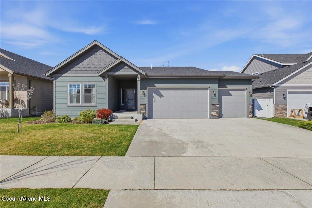 Photo of 2903 Madeira St, Post Falls, ID 83854 (MLS # 26-3327)