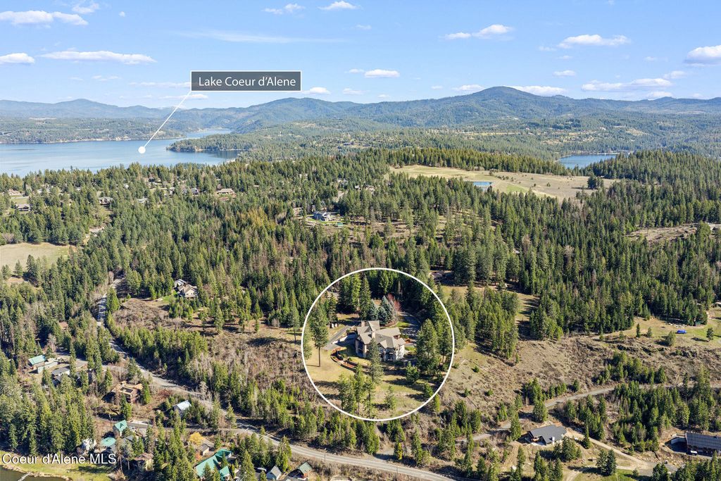 Photo of 1823 HULL Loop, Coeur dAlene, ID 83814 (MLS # 26-3006)