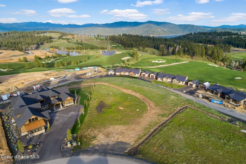 Photo of 15527 Chalone Dr, Coeur dAlene, ID 83814 (MLS # 26-4148)