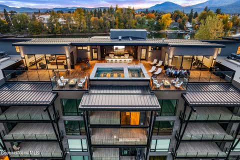 Condo For Sale - 802 Sandpoint Ave Ave #8305<br/> Bonner County, Sandpoint, ID 83864