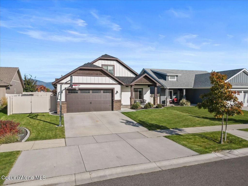 Photo of 3049 Cinder Ave, Post Falls, ID 83854 (MLS # 26-1087)