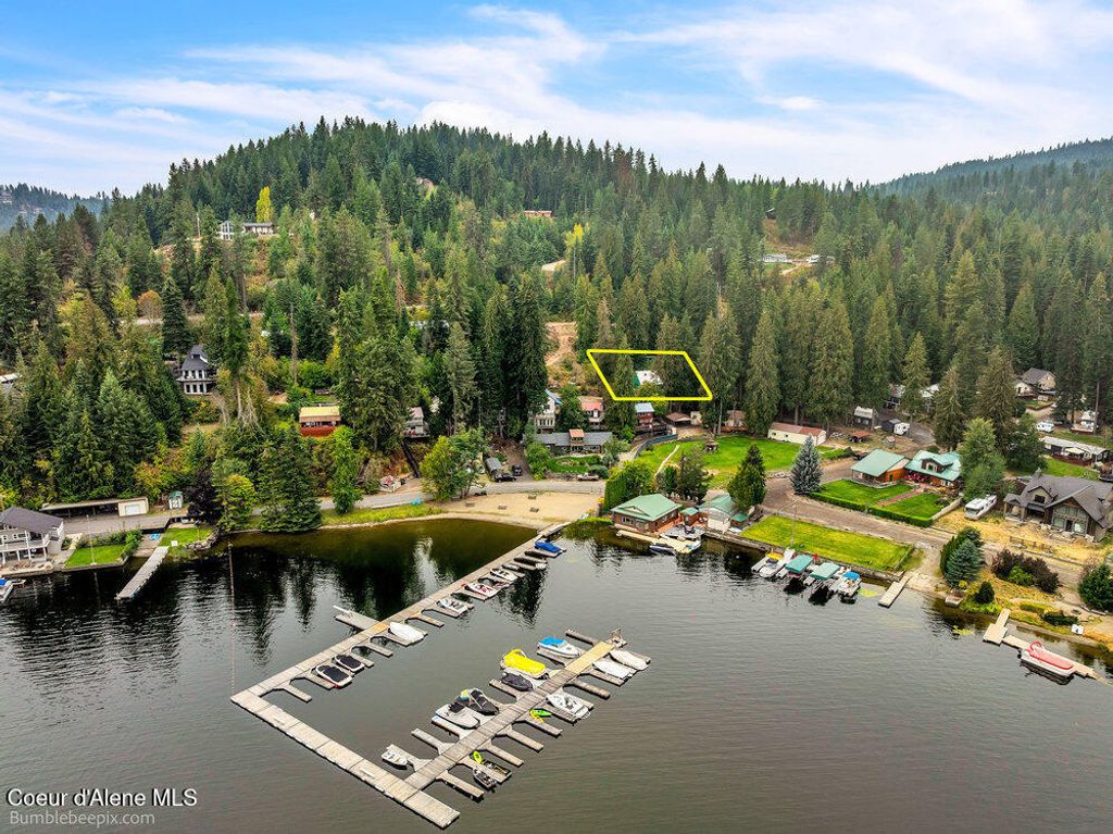 Photo of 11711 Honeymoon Bay Rd, Newman Lake, WA 99025 (MLS # 26-4008)
