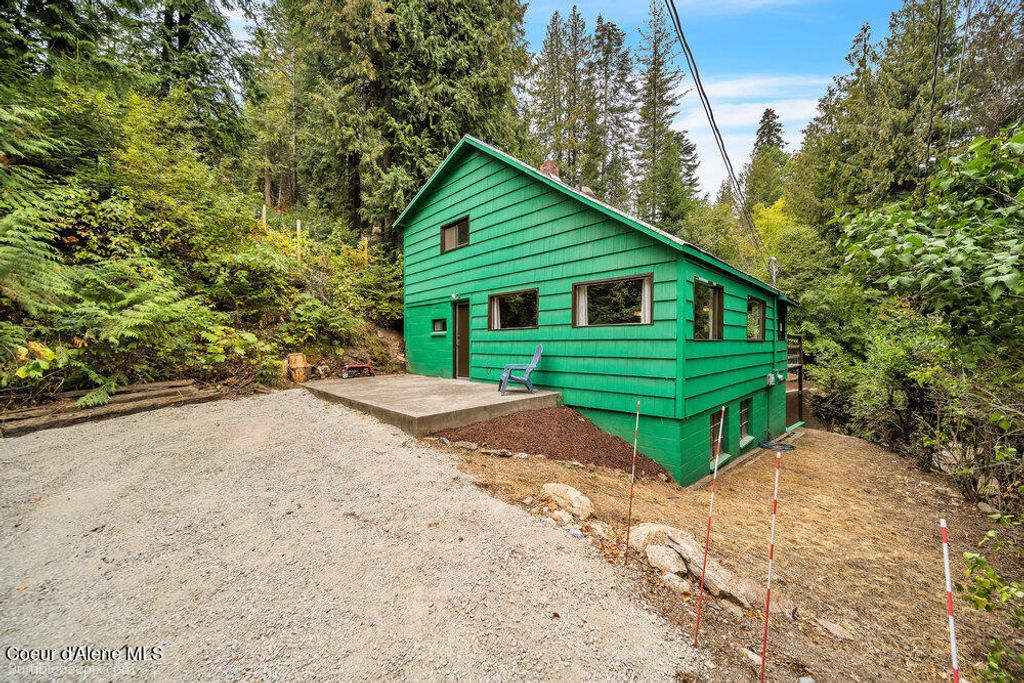 Photo of 11711 Honeymoon Bay Rd, Newman Lake, WA 99025 (MLS # 26-4008)