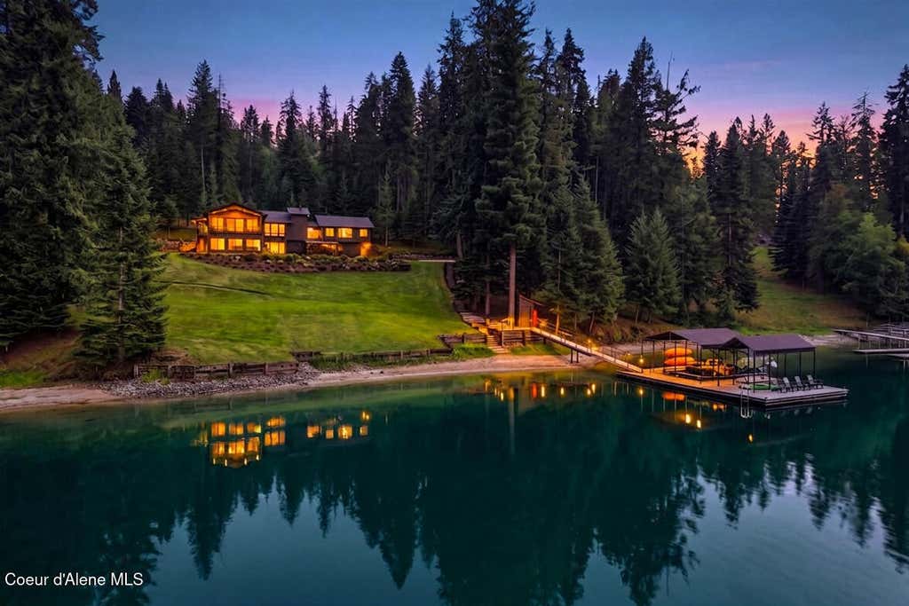 Photo of 7285 Henry Point Point, Hayden, ID 83835 (MLS # 26-8610)