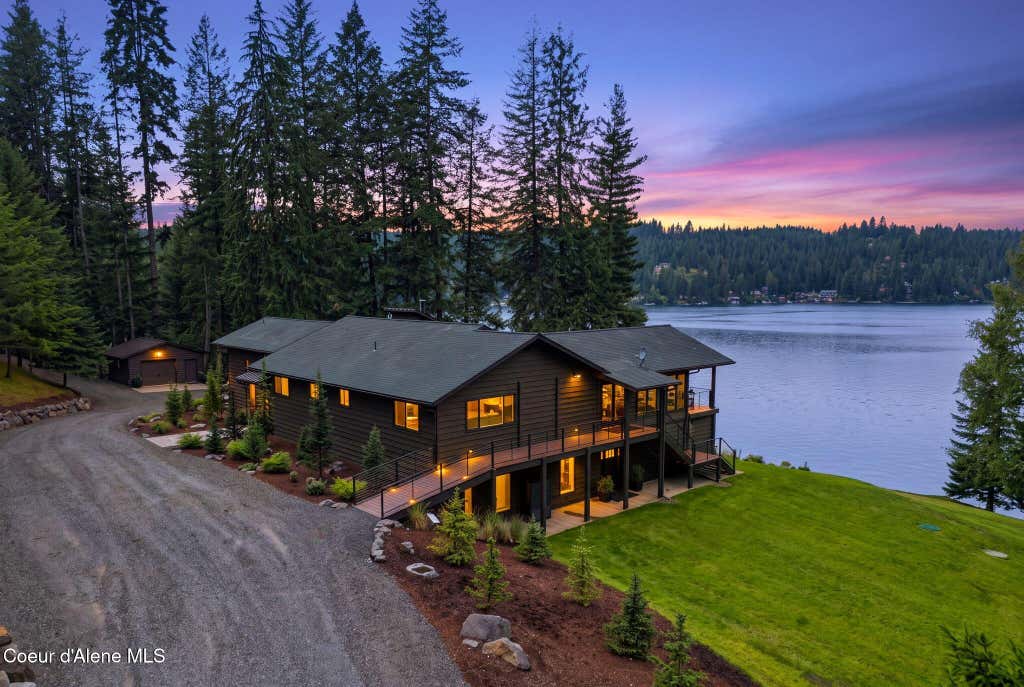 Photo of 7285 Henry Point Point, Hayden, ID 83835 (MLS # 26-8610)