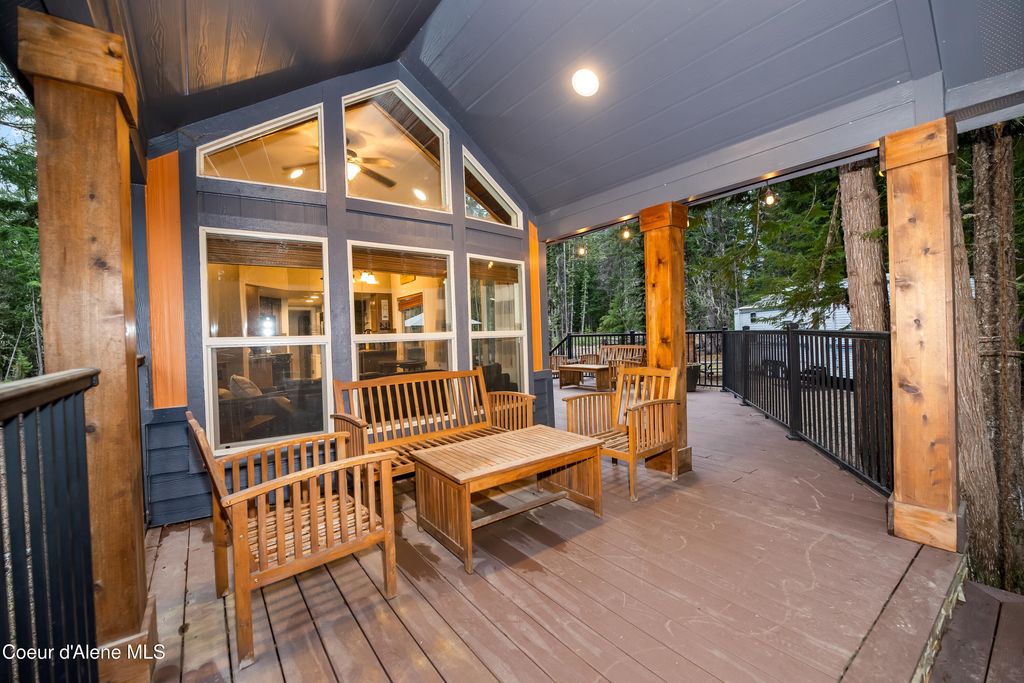 Photo of 94 Arnold Dr, Coolin, ID 83821 (MLS # 26-2348)