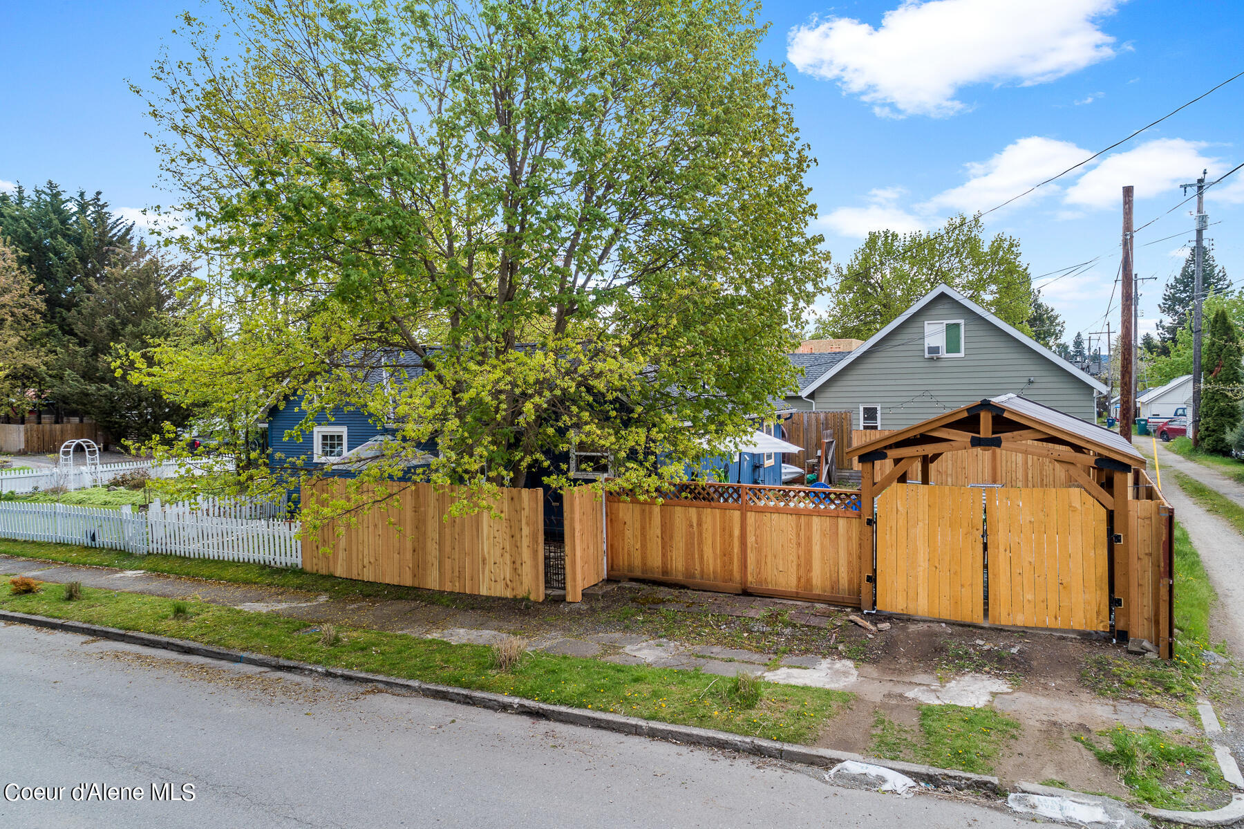 919 N B St, Coeur d'Alene, Texas image 37