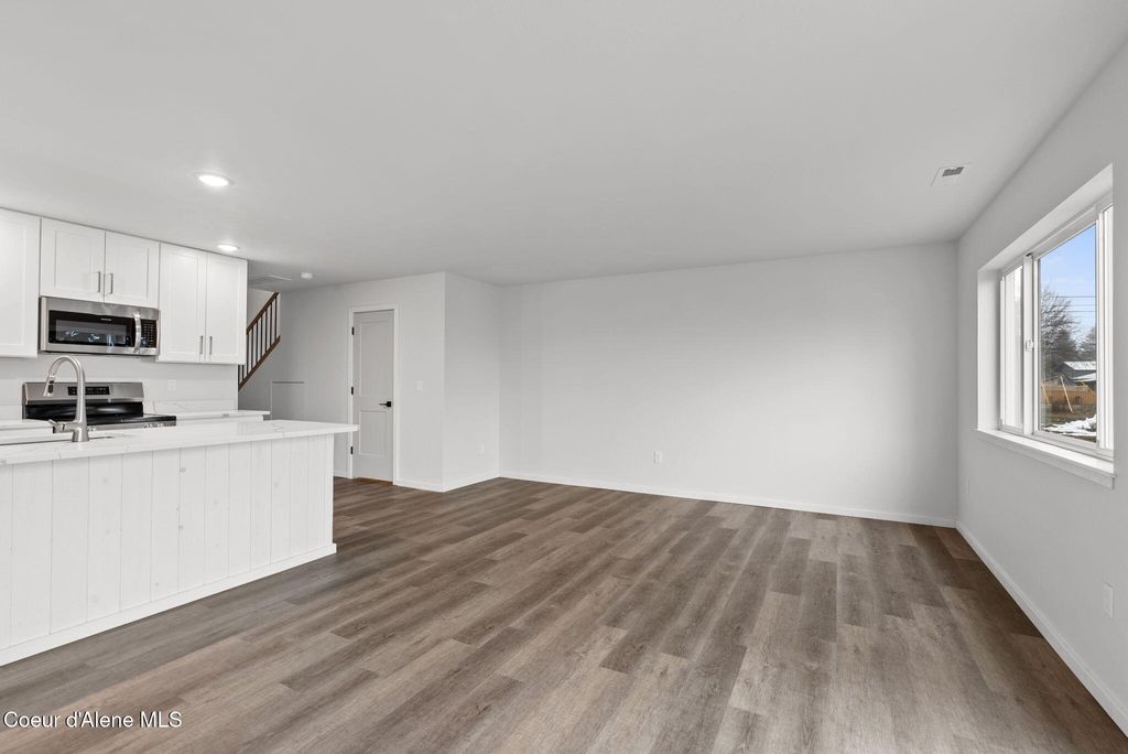 Photo of 9848 Laylin Cir, Hayden, ID 83835 (MLS # 26-4483)
