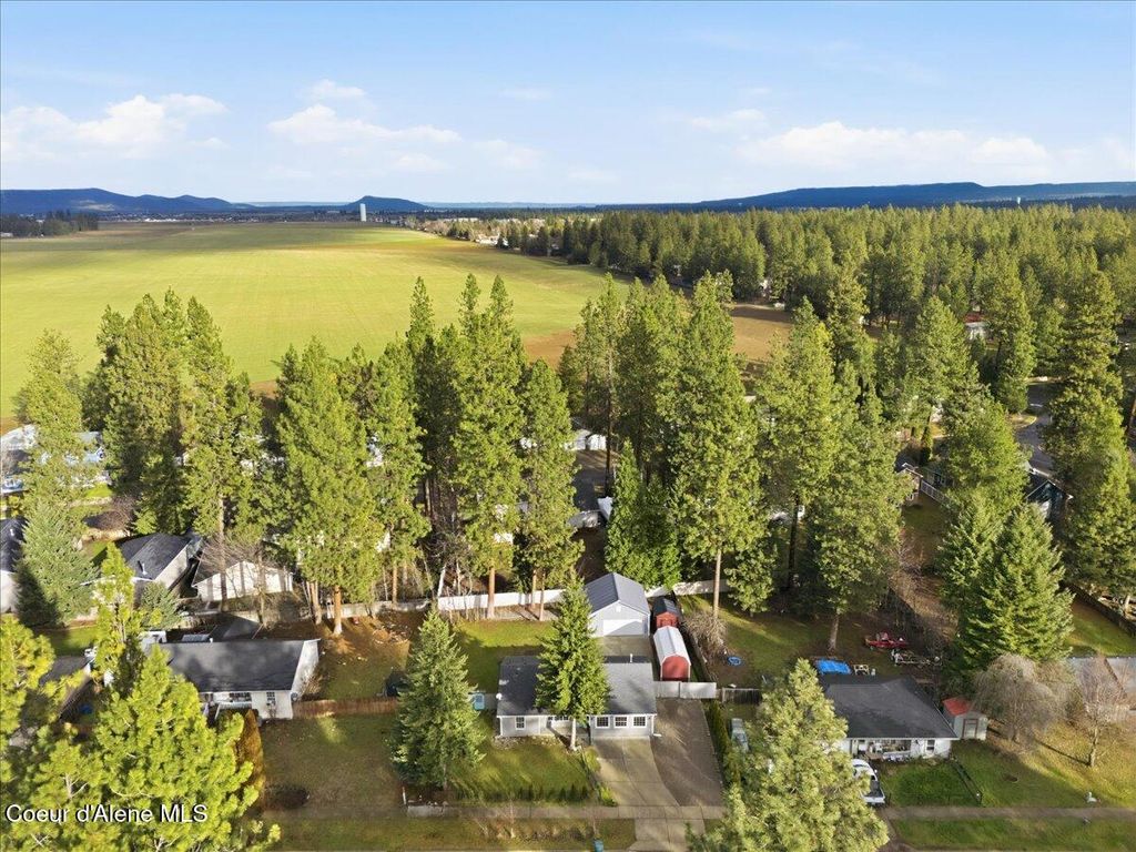 Photo of 3297 Wedgewood Loop Loop, Coeur dAlene, ID 83815 (MLS # 26-344)