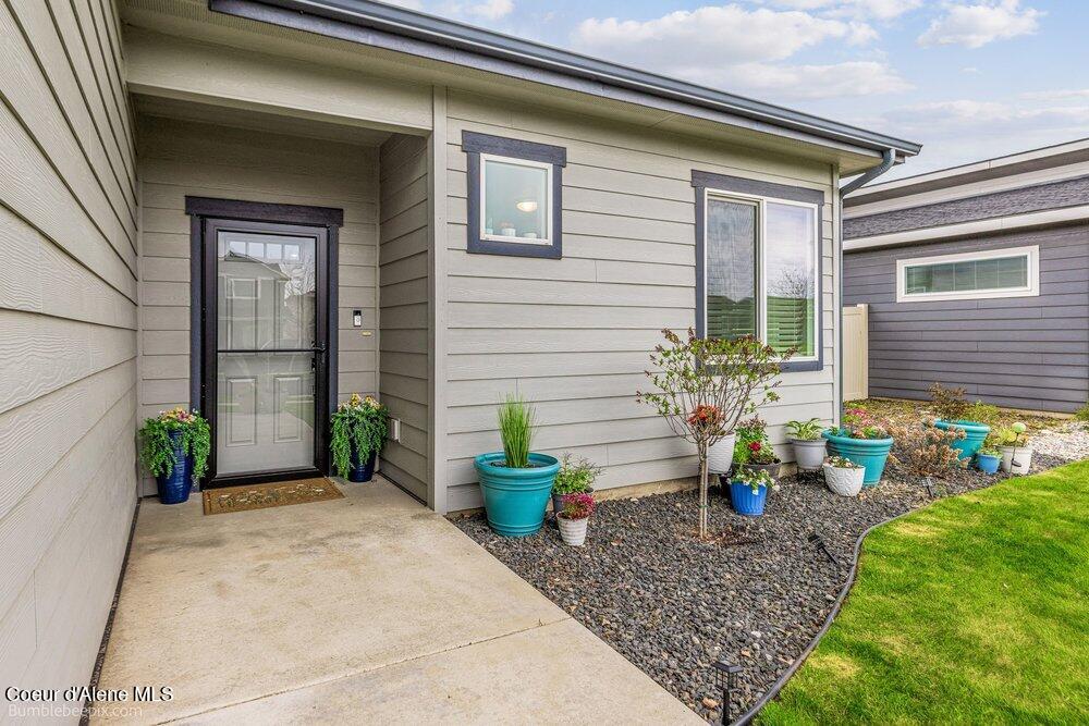 5870 Gumwood