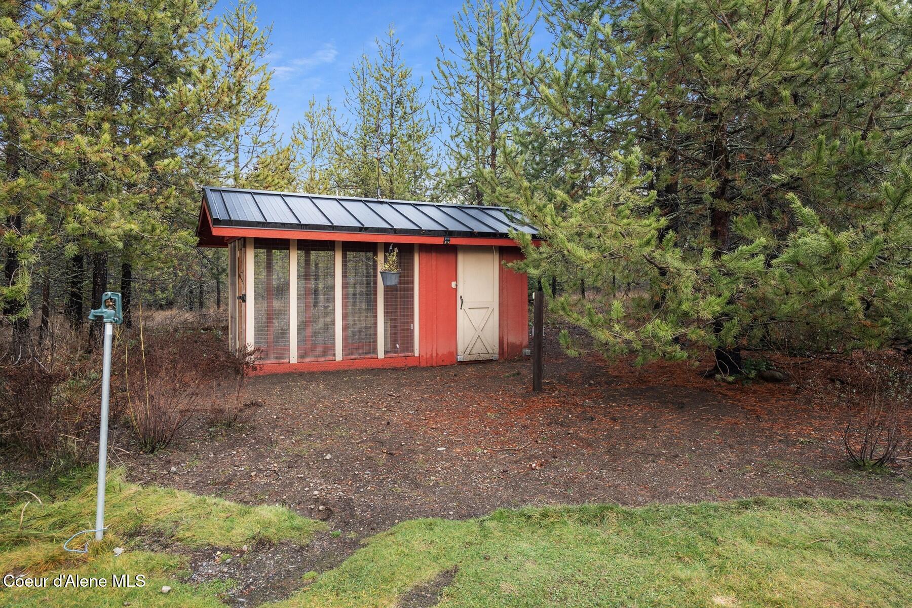 9925 E Snowy Ln, Athol, Idaho image 37