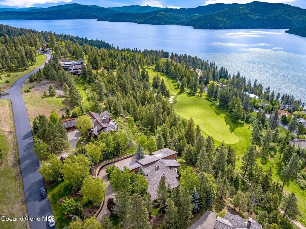 Photo of 6212 PLATINUM Dr, Coeur dAlene, ID 83814 (MLS # 25-5403)