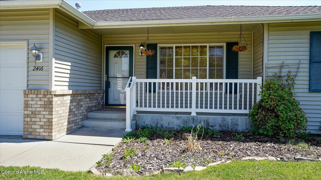 Photo of 2416 Mackenzie Dr, Post Falls, ID 83854 (MLS # 26-9472)