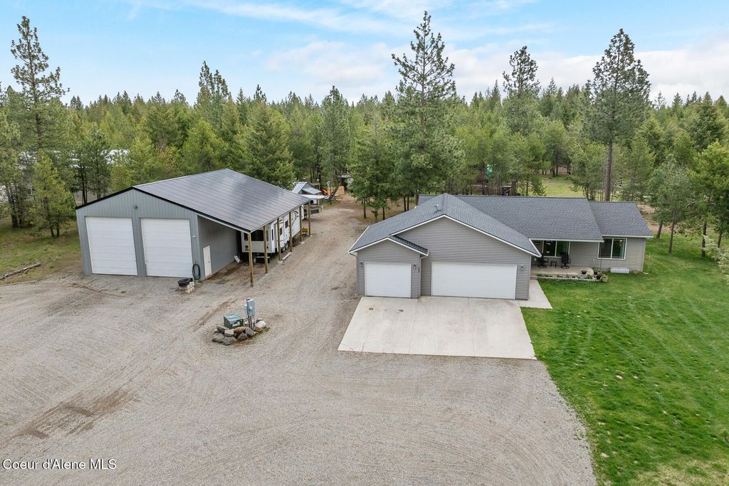 Photo of 299 Cardinal Ln, Spirit Lake, ID 83869 (MLS # 26-3955)