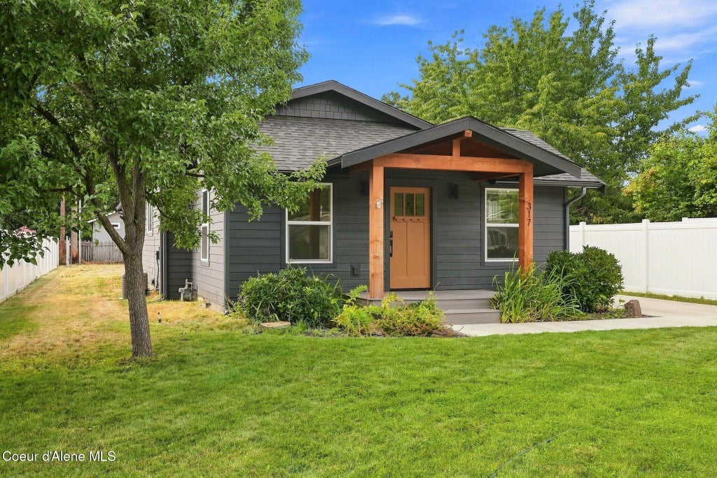 Photo of 317 18th, Coeur dAlene, ID 83814 (MLS # 26-8848)