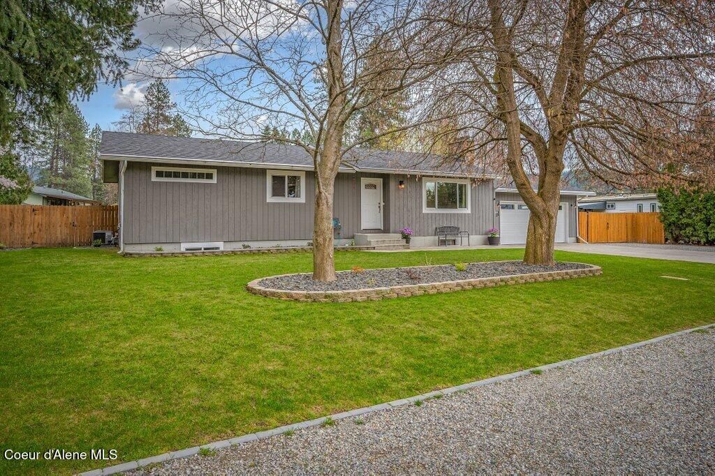 Photo of 1108 Shorewood Ct, Coeur dAlene, ID 83815 (MLS # 26-3465)