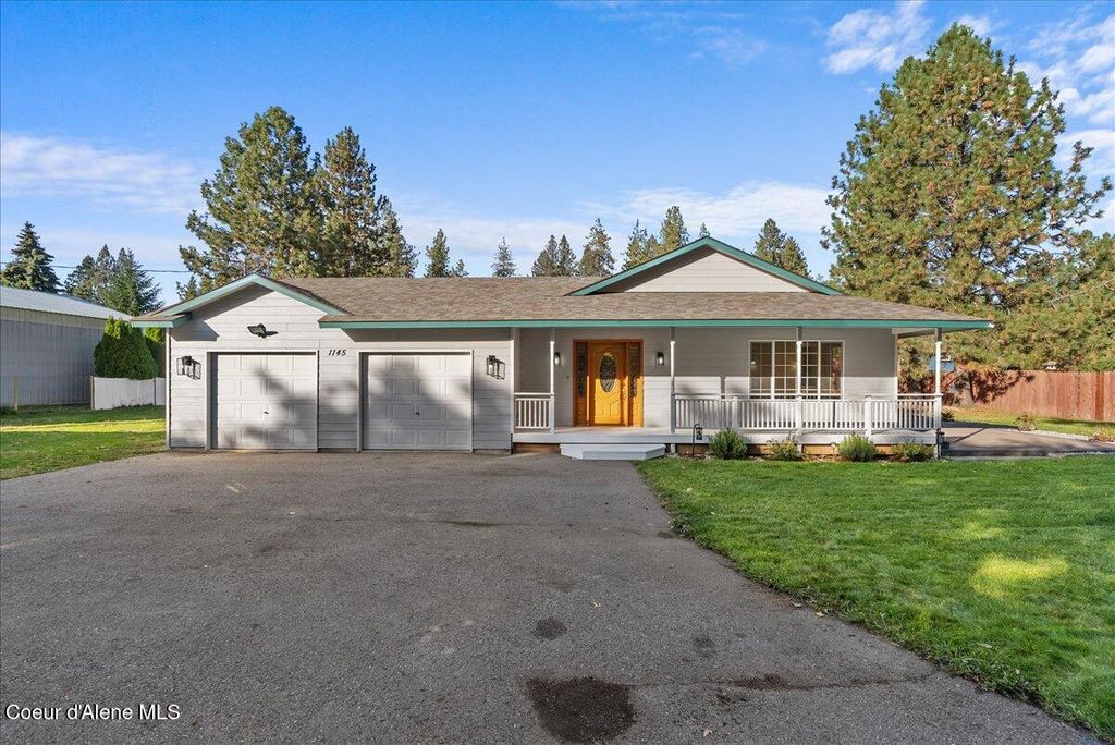 Photo of 1145 Oak Ct, Coeur dAlene, ID 83815 (MLS # 26-314)