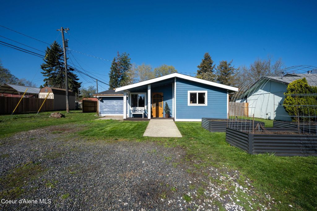 Photo of 107 Post St, Post Falls, ID 83854 (MLS # 26-3911)
